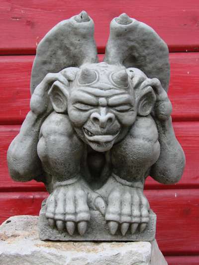 Gargoyle aus Steinguss