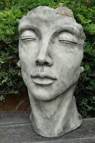 Grosse Steingussfigur Gesicht Frau Klein Frauengesicht Steinfiguren Bronzefiguren Gusseisendeko Und Gartenfiguren